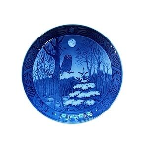 Royal Copenhagen 1974 Owl Plate